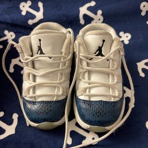 Jordan 11s toddler size 6c. White and blue. Worn.